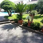Jasmin Bed & Breakfast 3*
