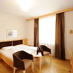 Bed & Breakfast Jasmin 3*