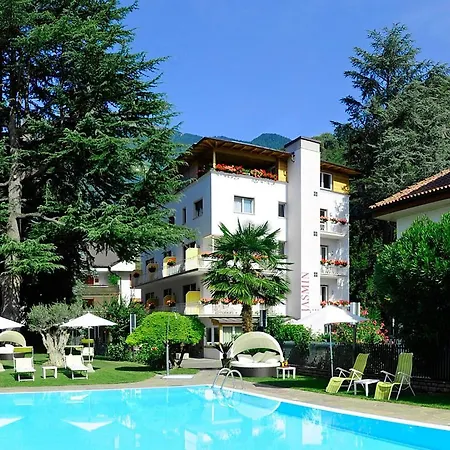 Alojamento de Acomodação e Pequeno-almoço Jasmin