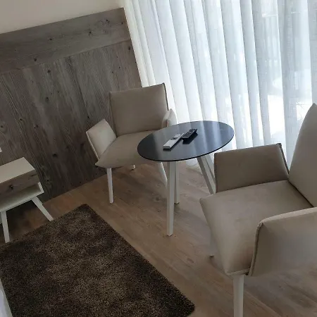 简诗美酒店 梅拉诺