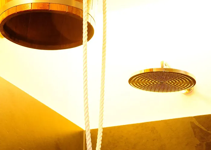 Jasmin Nocleg ze śniadaniem 3*